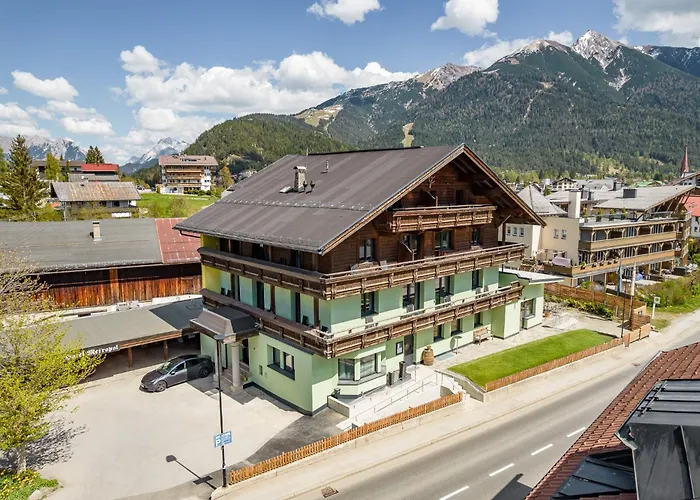 Boutiquehotel Zomm In Seefeld 4* Ζέεφελντ