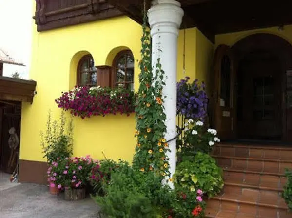 Boutiquehotel Zomm In Seefeld Aparthotel